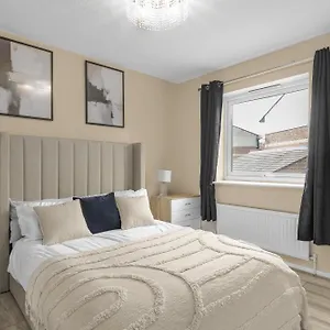  Apartment Serviced - For Families Or Corporate United Kingdom